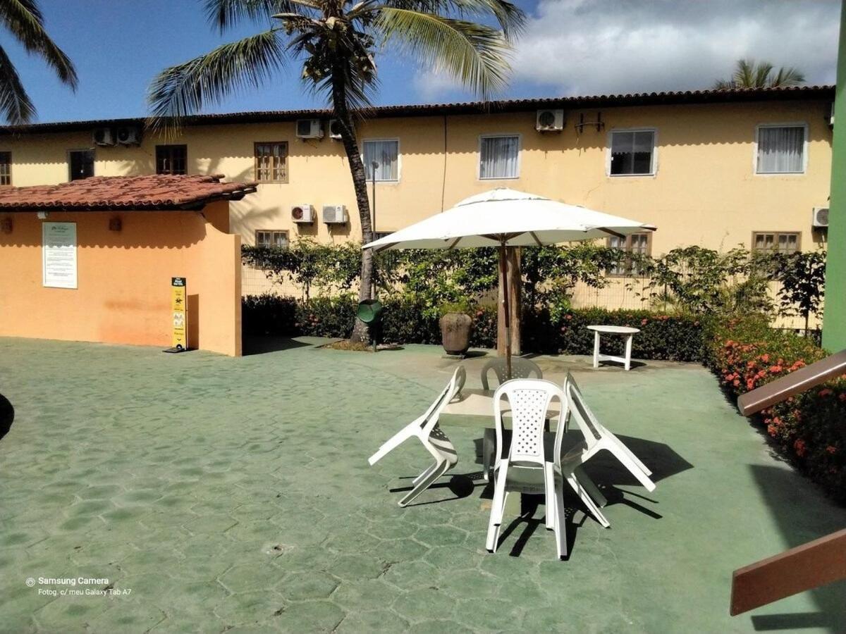 Apartamento Praia De Taperapuan - Flat Em Condominio A 300 Metros Da Praia.