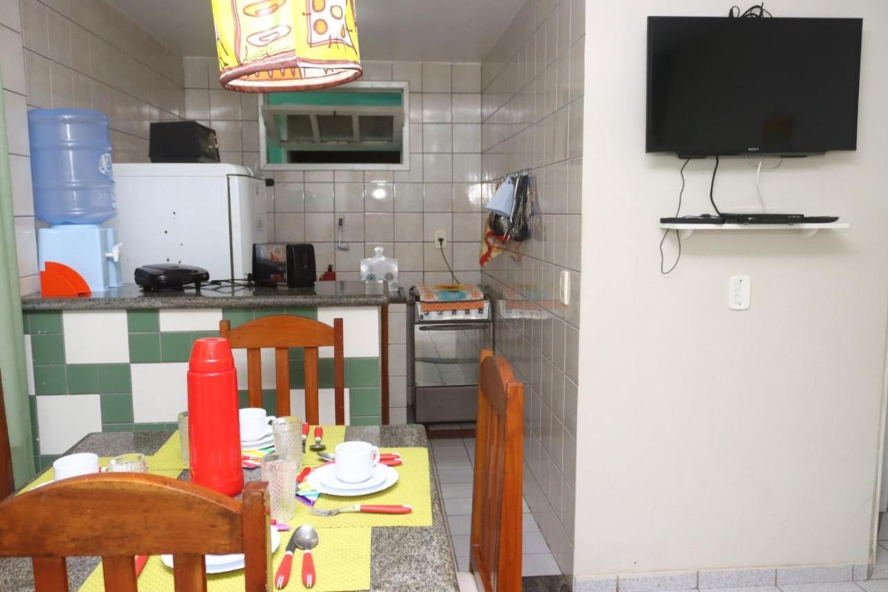 Apartamento Praia De Taperapuan - Flat Em Condominio A 300 Metros Da Praia.
